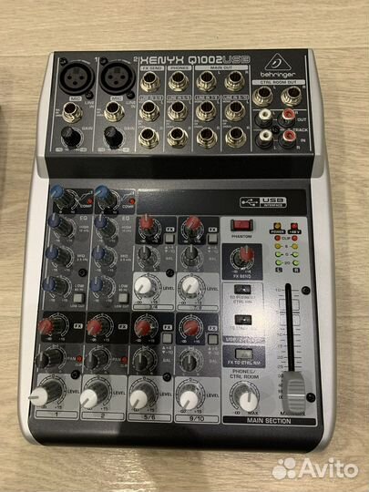 Микшерный пульт behringer Q1002USB
