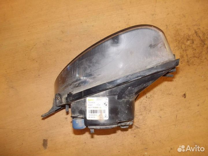 Фара противотуманная правая (BMW 5)