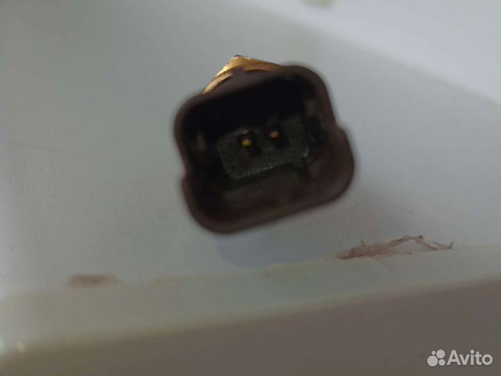 Датчик температуры охлаждающей жидкости