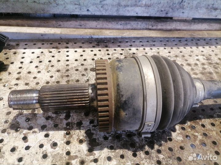 Привод передний левый Hyundai Tucson