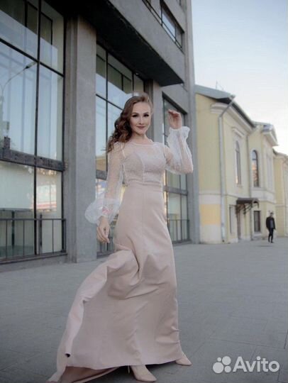 Вечернее платье