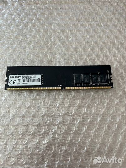 Материнская плата с процессором и памятью