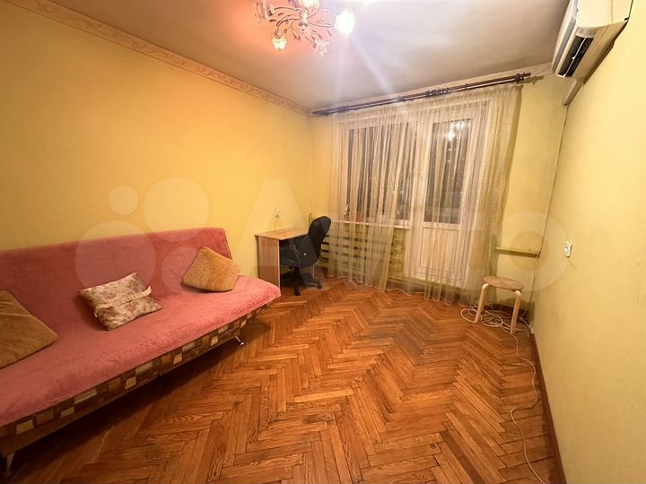 Комната 12 м² в 3-к., 9/9 эт.