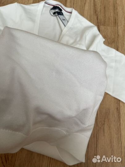 Пуловер Tommy Hilfiger новый белый