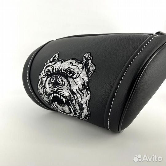 Автомобильная подушка на подголовник pitbull