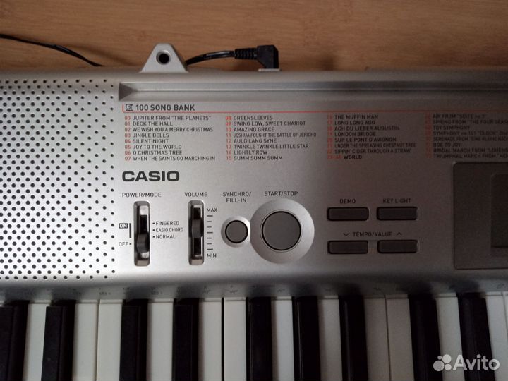 Синтезатор Casio LK 130