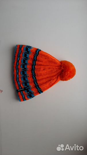 Шапка женская вязаная