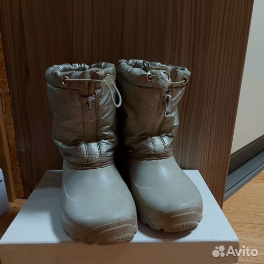 Резиновые сапоги для девочки