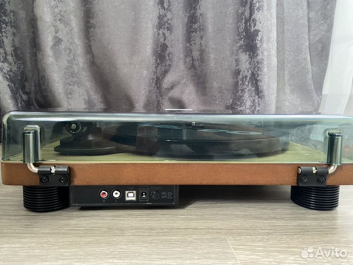 Проигрыватель винила