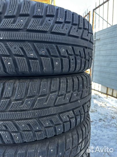 Kumho I'Zen KW22 235/65 R17 108T