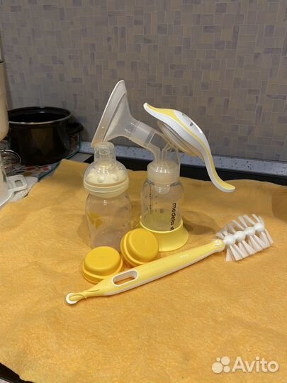 Молокоотсос medela ручной