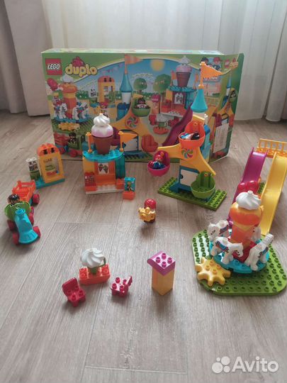 Lego duplo большой парк аттракционов