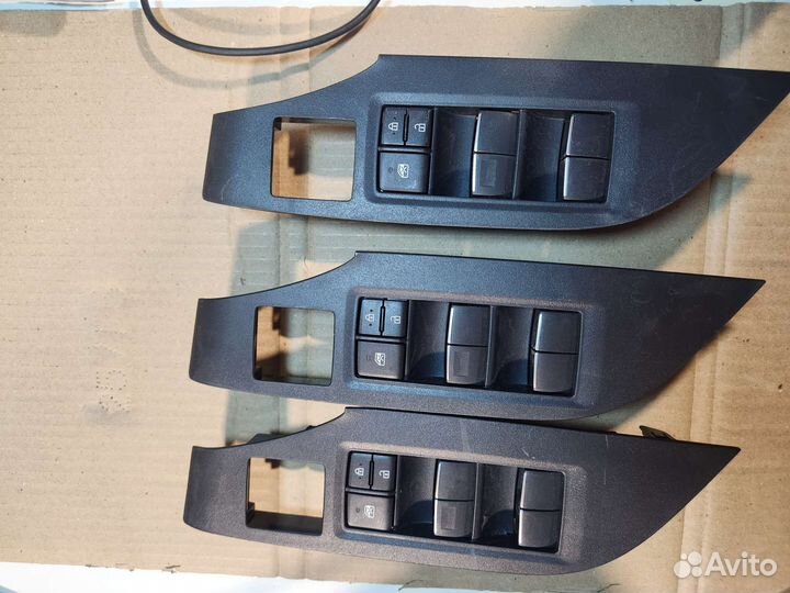 84040-42030 блок кнопок стеклоподъемника Rav4 XA50