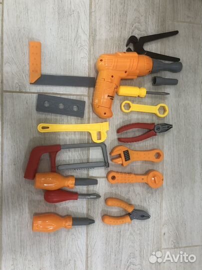 Детский верстак с инструментами