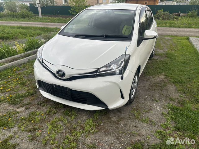 Toyota Vitz 1.0 CVT, 2015, 61 000 км с пробегом, цена 1000000 руб.