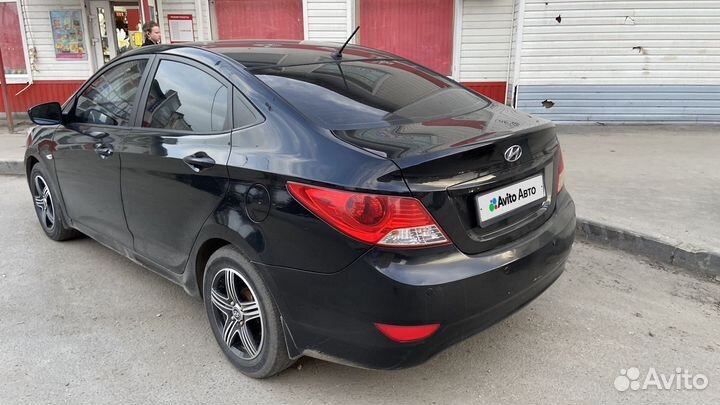 Hyundai Solaris 1.4 AT, 2013, 170 000 км