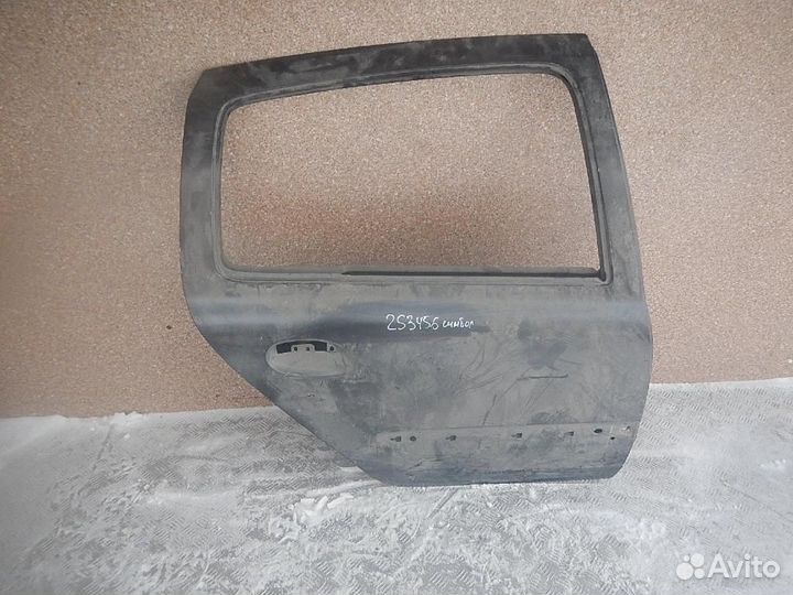 Дверь задняя правая Renault Clio