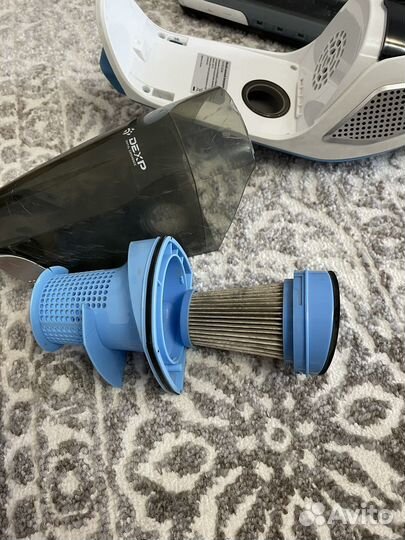 Пылесос dexp W-100ID белый