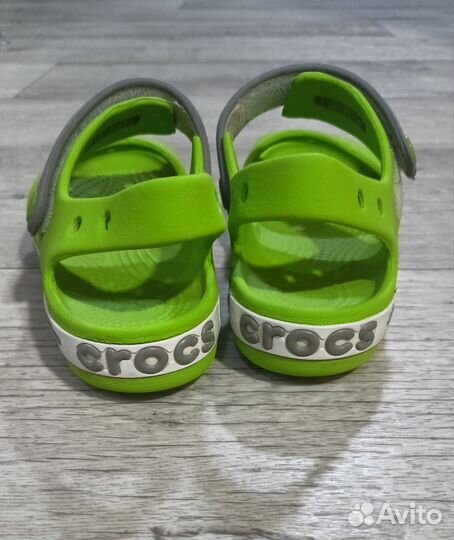 Сандалии Crocs