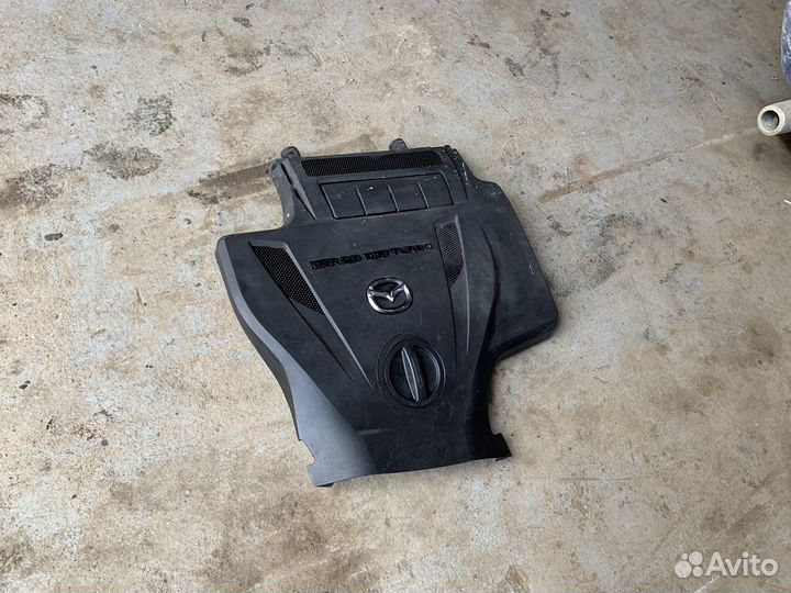 Крышка двигателя декоративная Mazda CX-7