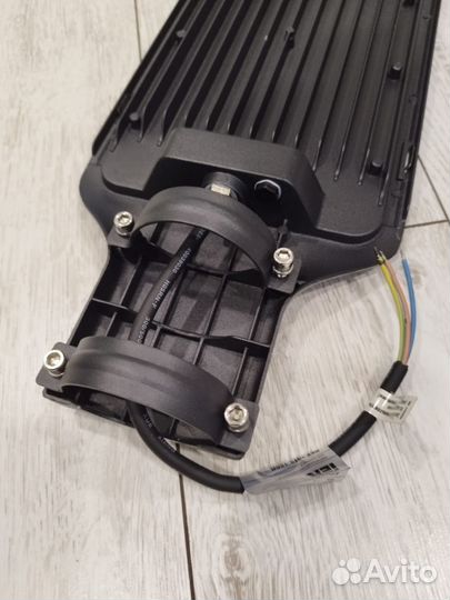 Светодиодный прожектор 150 вт