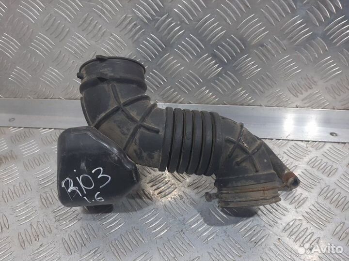 Патрубок воздушного фильтра Kia Rio QB