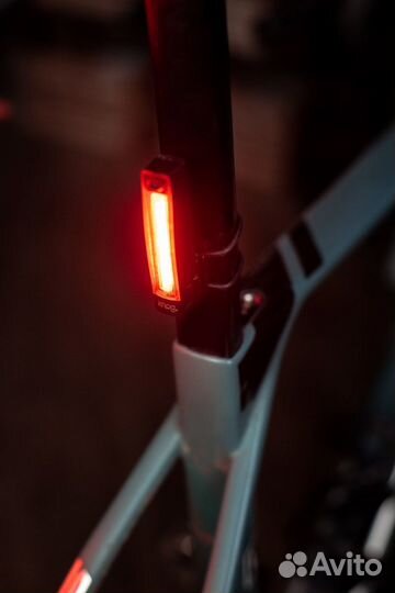 Фонарик задний Knog Plus Rear. Новые