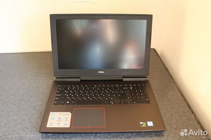 Dell 15.6 i7-7700HQ 4яд8пот GTX1060 16Gb SSD+HDD