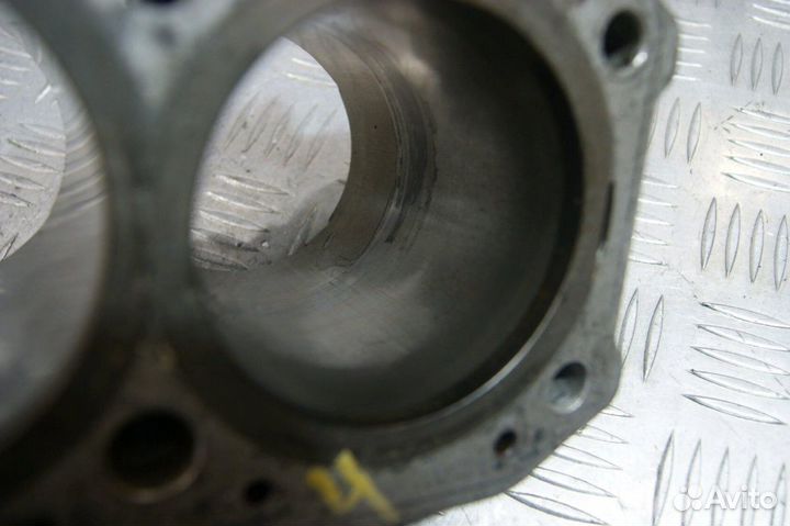 Блок цилиндров Kawasaki GPZ1000RX