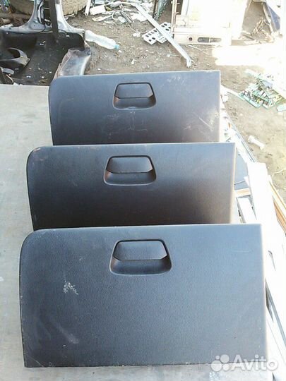 Бардачок Киа Рио 3