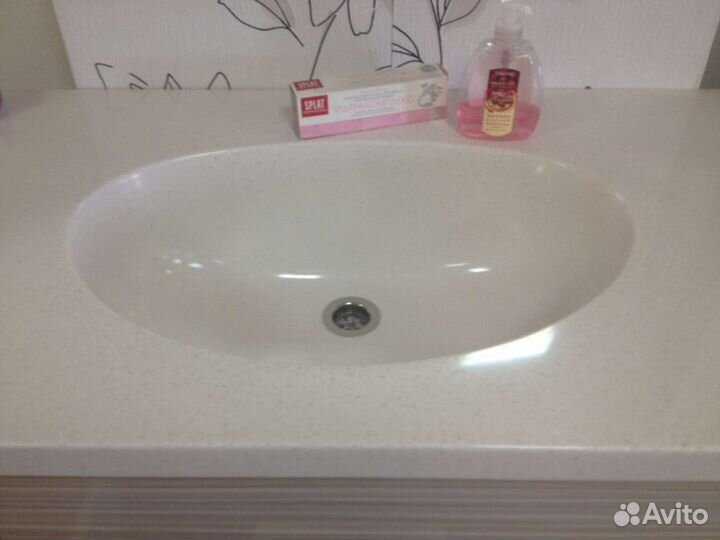 Тумба с раковиной для ванной