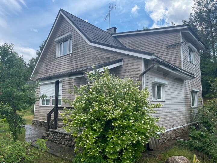 Дом 132,6 м² на участке 9,8 сот.