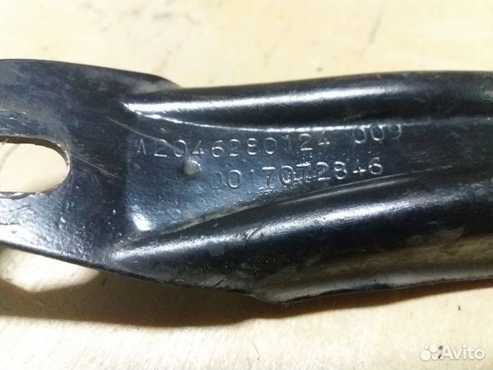 Распорка стакана Мерседес W204