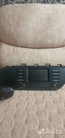 Штатная магнитола на kia rio 4