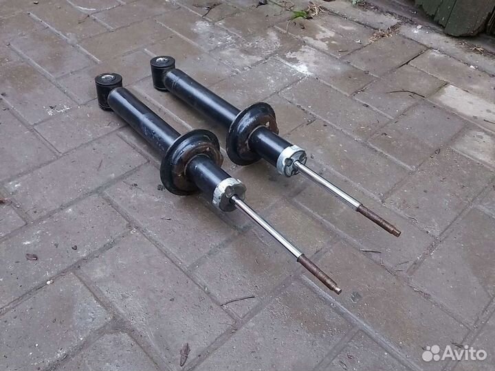 Задние стойки ваз Лада, Авторазборка