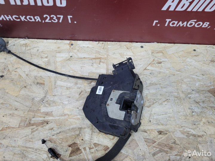 Замок двери задний левый Renault Fluence