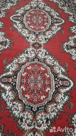 Ковер,Два медальона