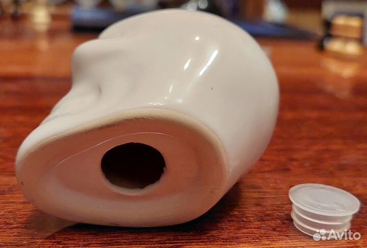 Солонка и перечница в виде черепов