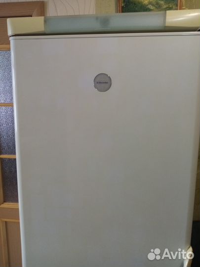 Холодильник Electrolux бу