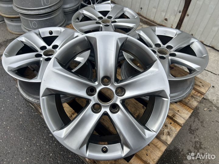 Оригинальные диски Toyota Rav4 R17 5x114.3