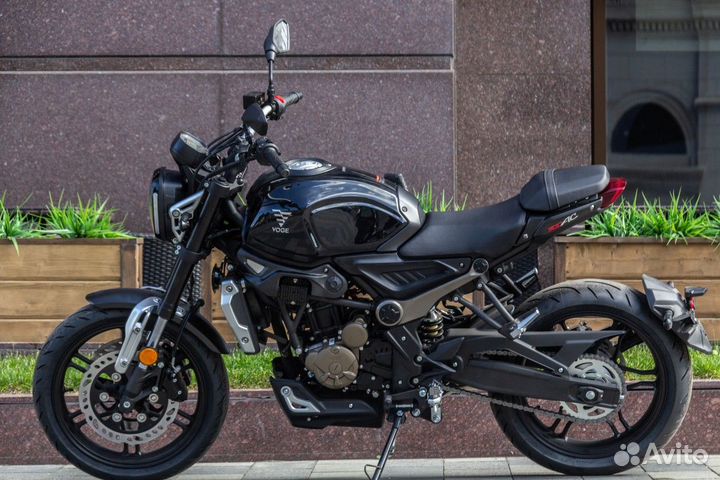 Мотоцикл voge 300ac