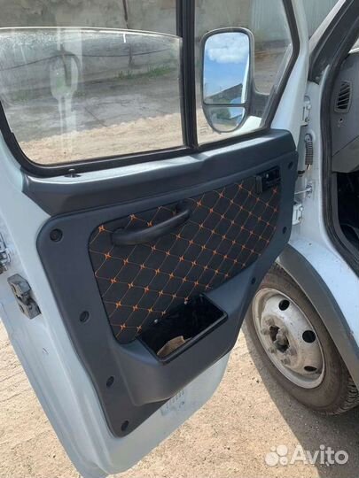 Обшивка дверей для а/м 