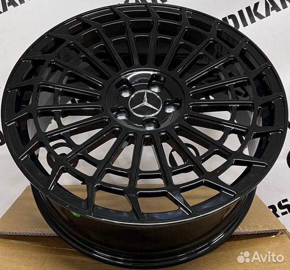 Кованые диски на Mercedes AMG GT R21