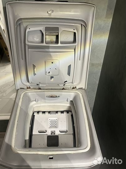 Стиральная машина с вертикальной загрузкой