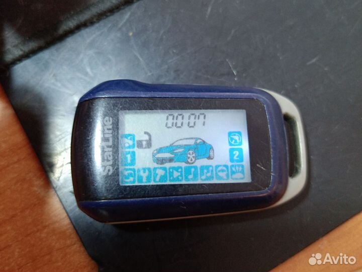 Продам брелок Starline A64