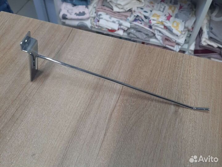 Кронштейн и крючки для эконом панелей