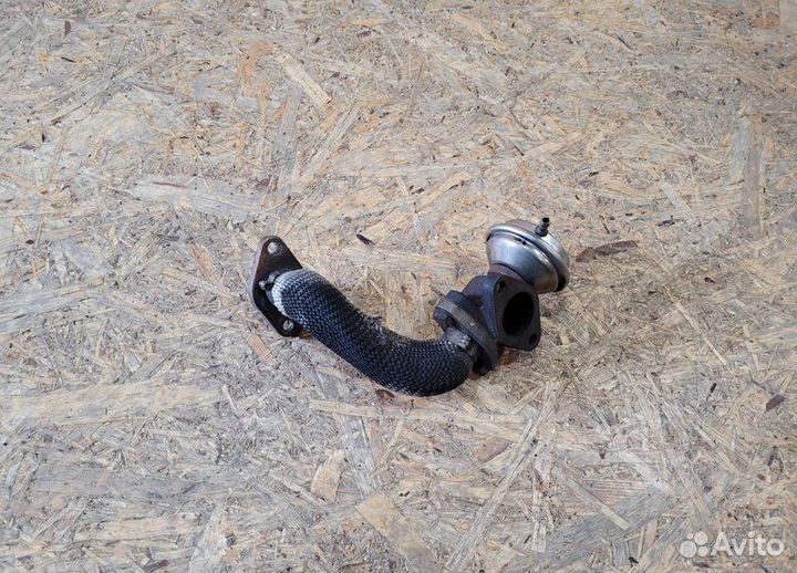 Клапан рециркуляции выхлопных газов EGR Audi A6 C5