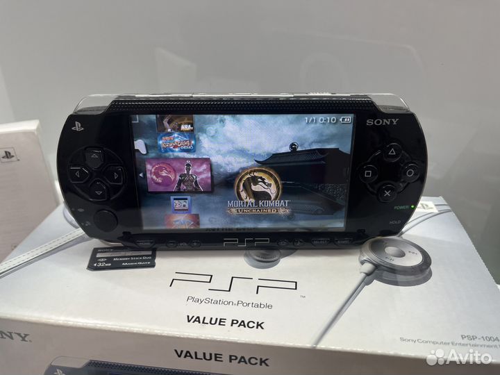 Sony PSP 1008 Fat комплект 90игр