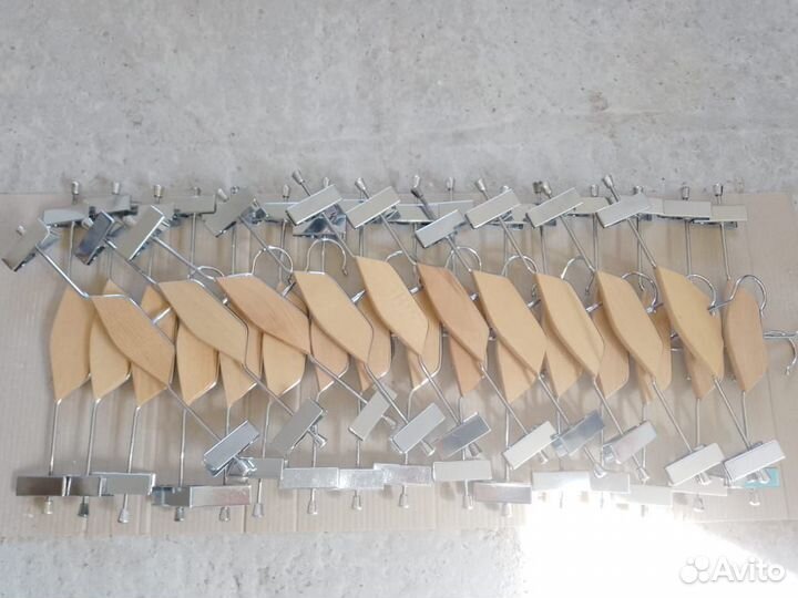 Вешалки для брюк, юбок
