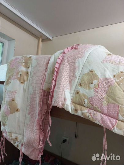 Бортики в кроватку